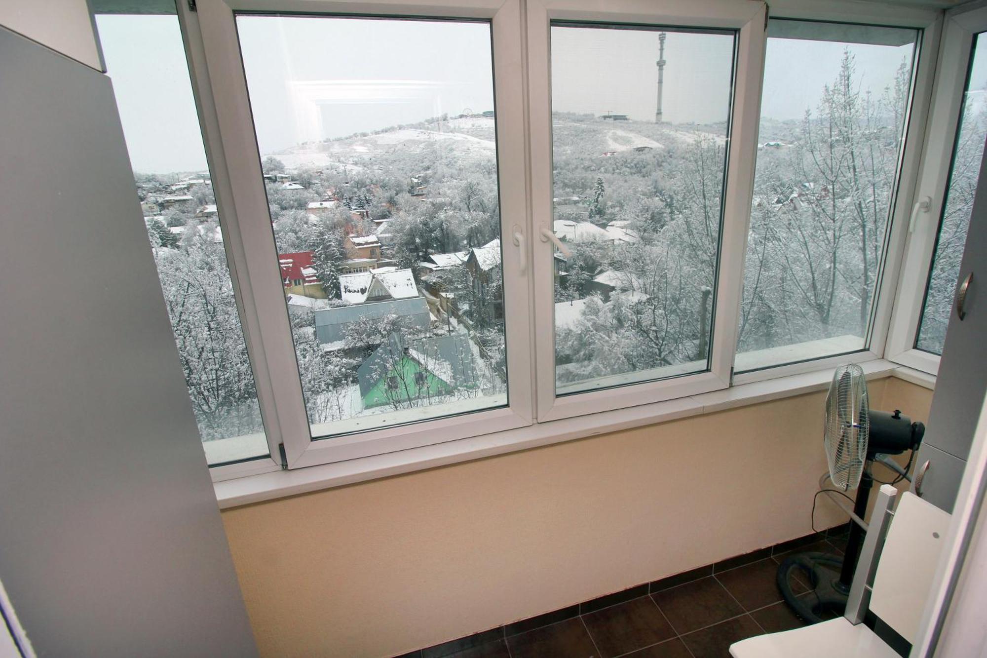 Роскошные Апартаменты На Набережной Almaty Bagian luar foto